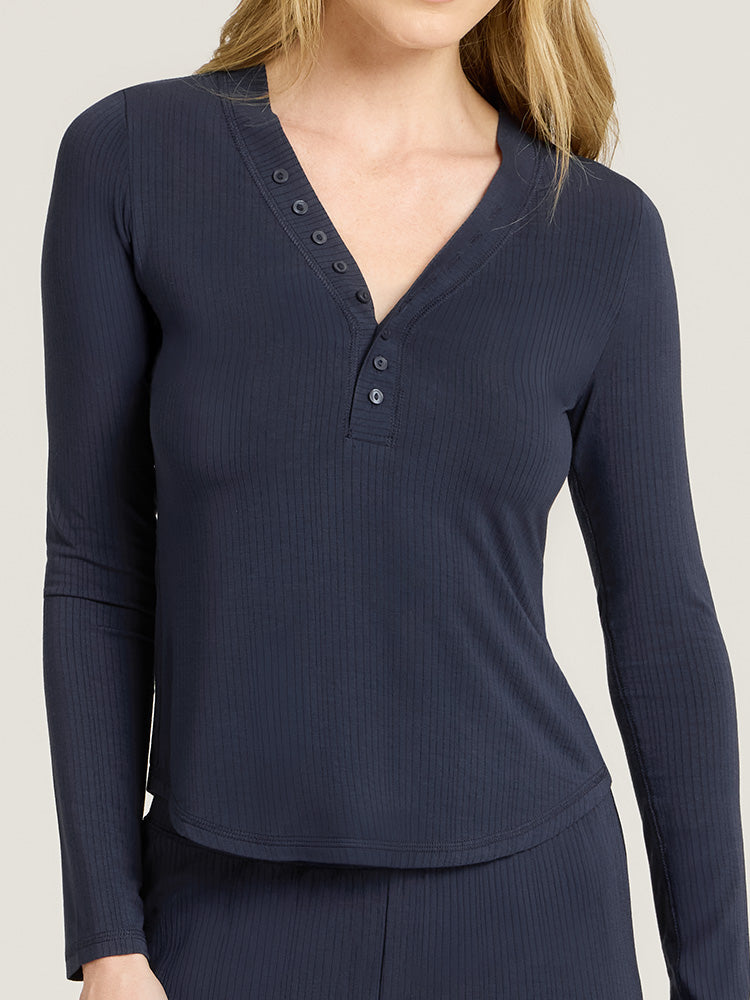 llsh_abbe_navy_750x1000_1.jpg