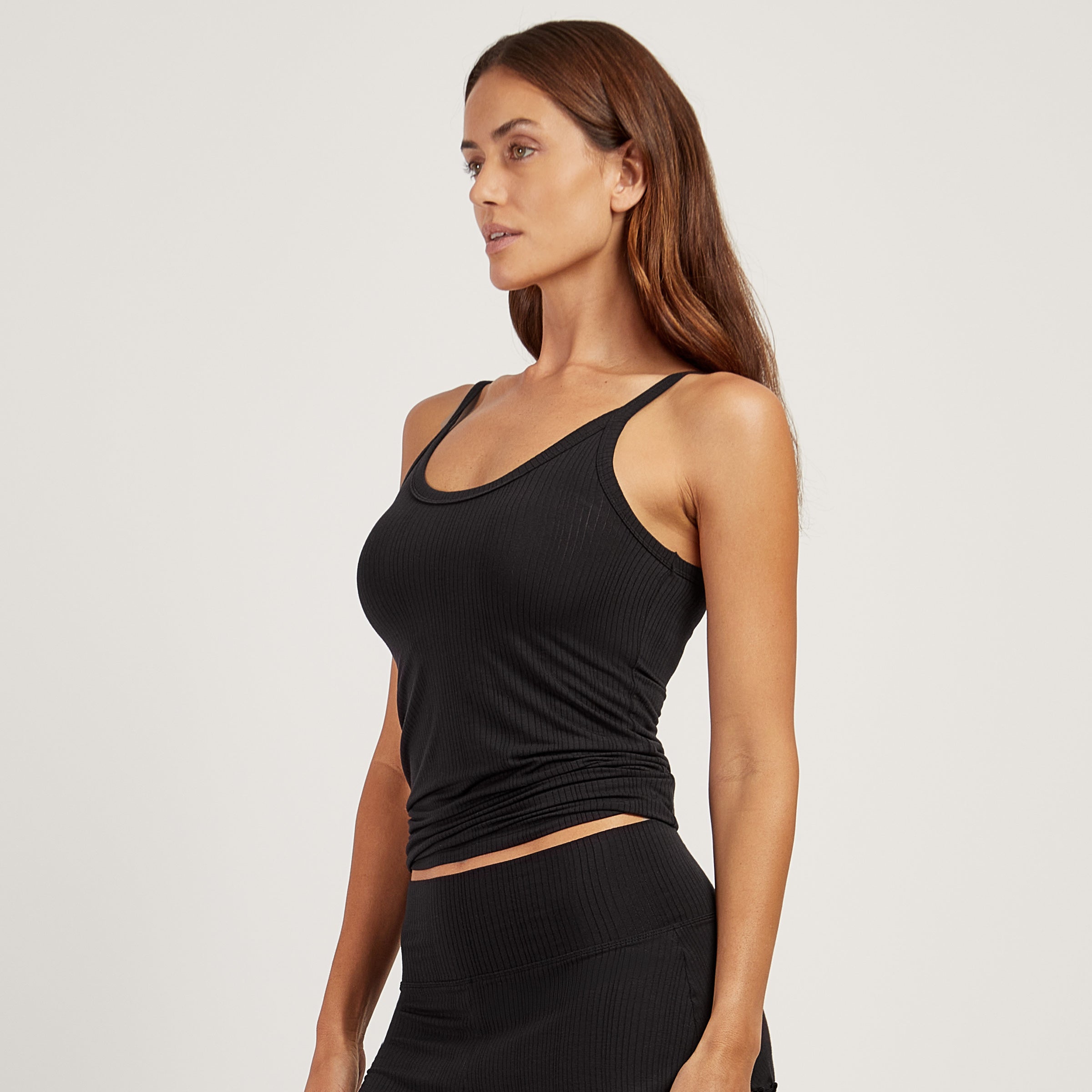 lsnc_abbe_blac_2400x2400_02.jpg