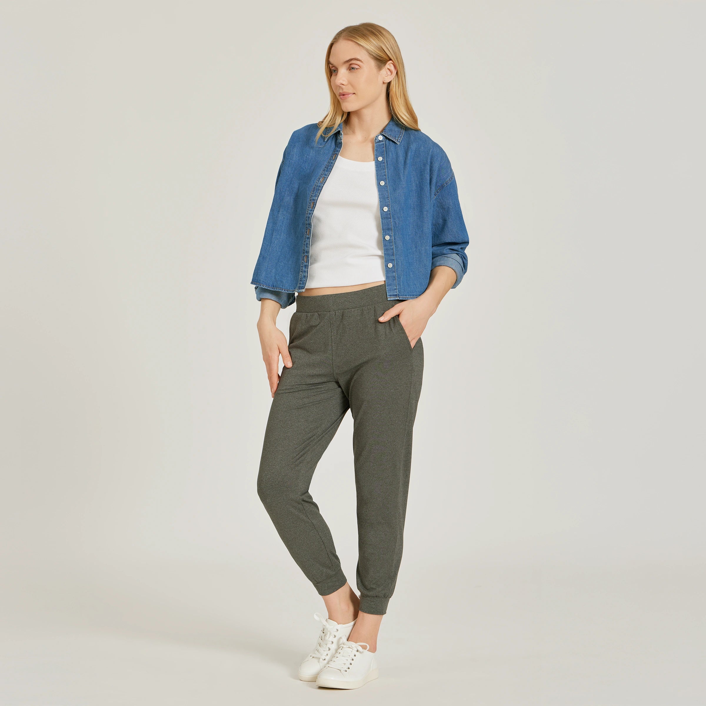 rsnt_berr_whit_2400x2400_5.jpg