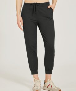 Cropped Performance Jogger