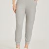 Cropped Performance Jogger